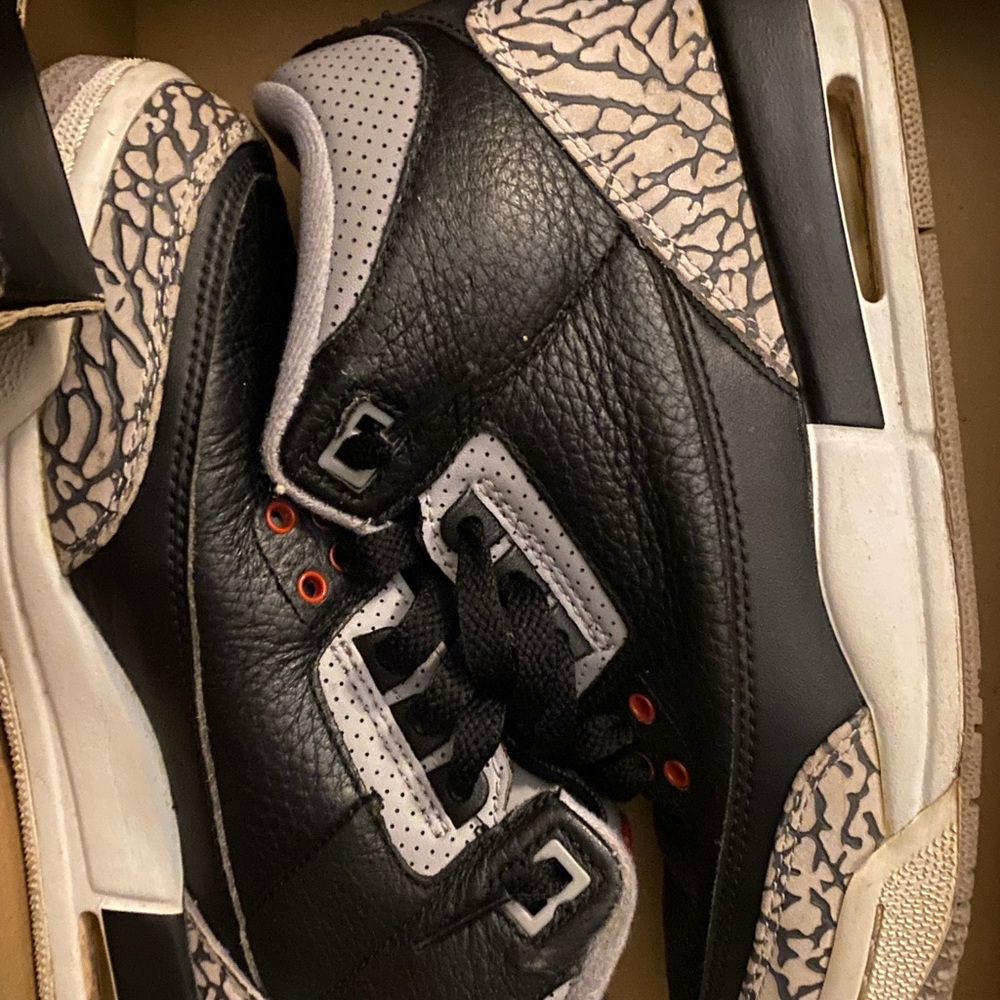 Jordan 3s size 5.5y with box
